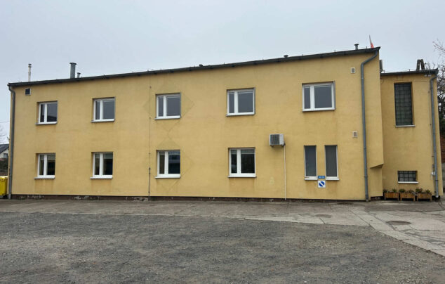 Biura, hale produkcyjne, magazyny w Chróścicach